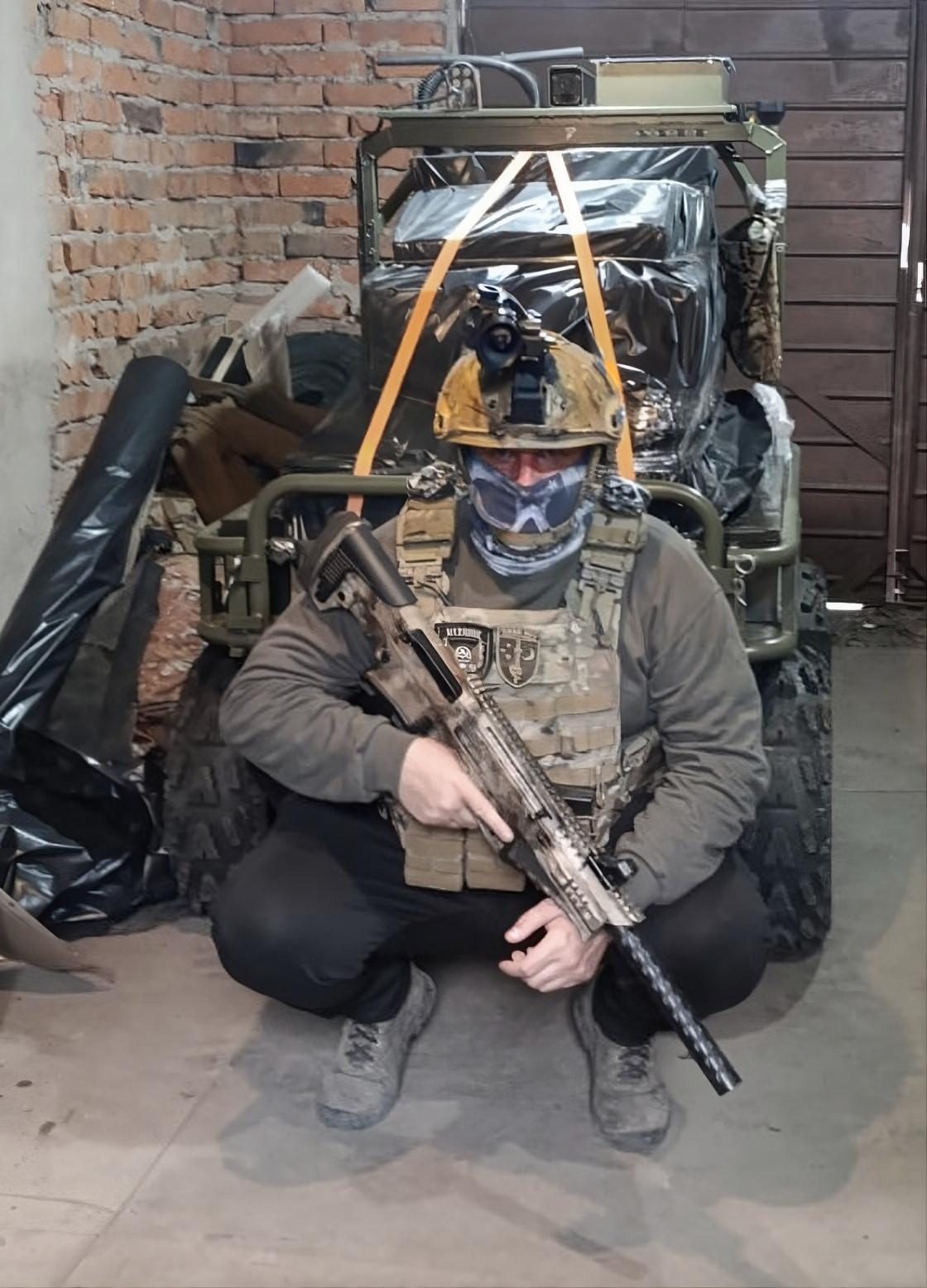 Soldier with the device