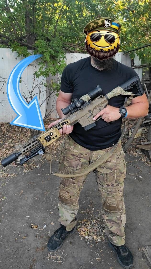 Soldier with the device